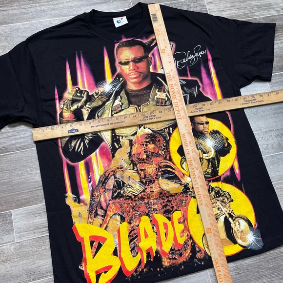 Blade Comic AOP Rap T Shirt Wesley Snipes Backstock Co - Picture 6 of 6
